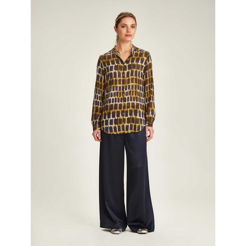 Sills Mosaic Longline Shirt image number 3